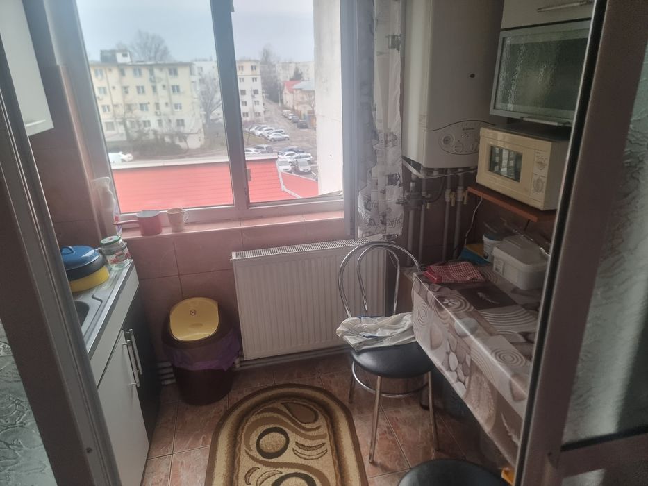 vand apartament 2 camere