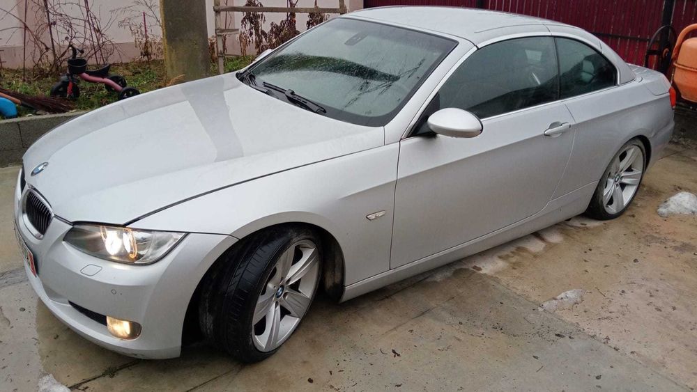 Dezmembrez BMW seria 3 E93 330D (CONVERTIBLE/CABRIOLET)