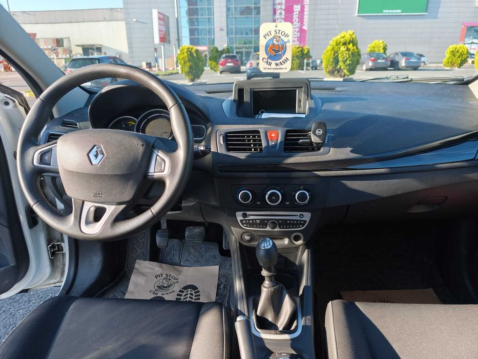 Vând Renault Megane break, 1.5dci, bine întreținut - 4499 euro