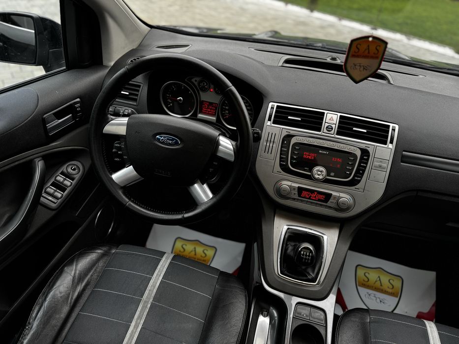 Ford kuga 4x4 Titanium / 2.0 Diesel / Cash sau rate / Inmatriculat