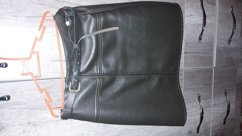 Продам женскую одежду