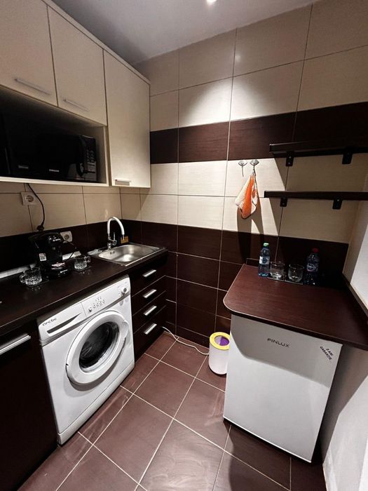 Garsonieră de vânzare ( in bloc de apartamente )