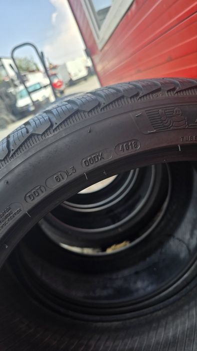 Зимни гуми 265 40 20 2бр и 295 35 20 2бр Michelin