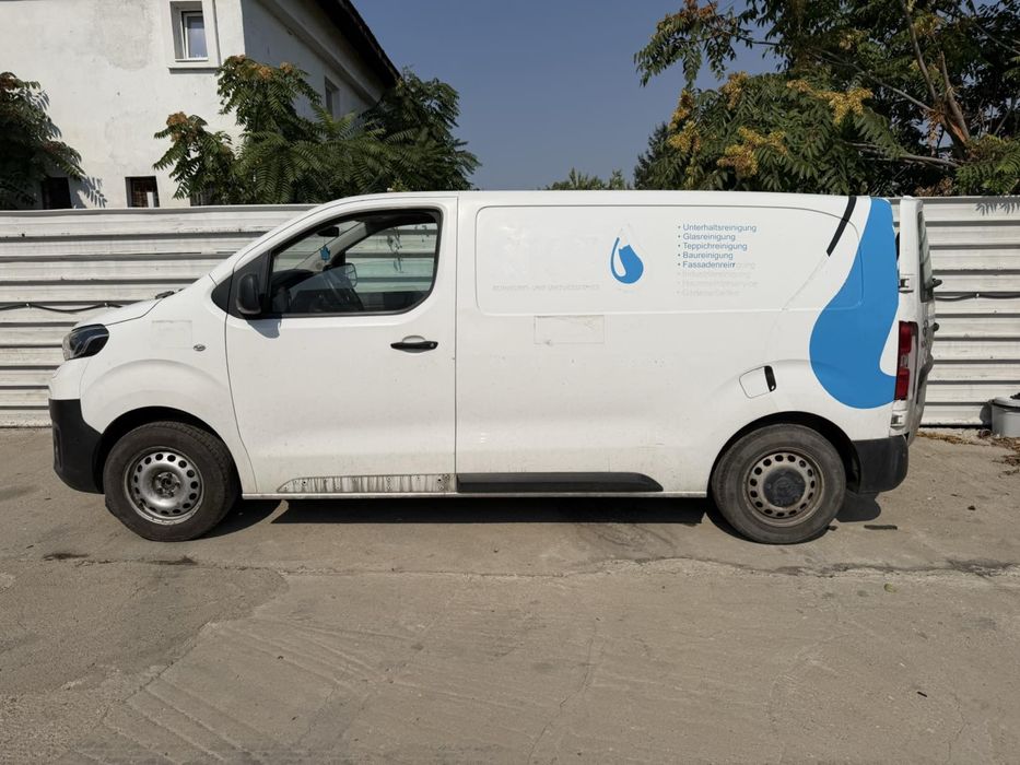 Toyota proace 2020 на части
