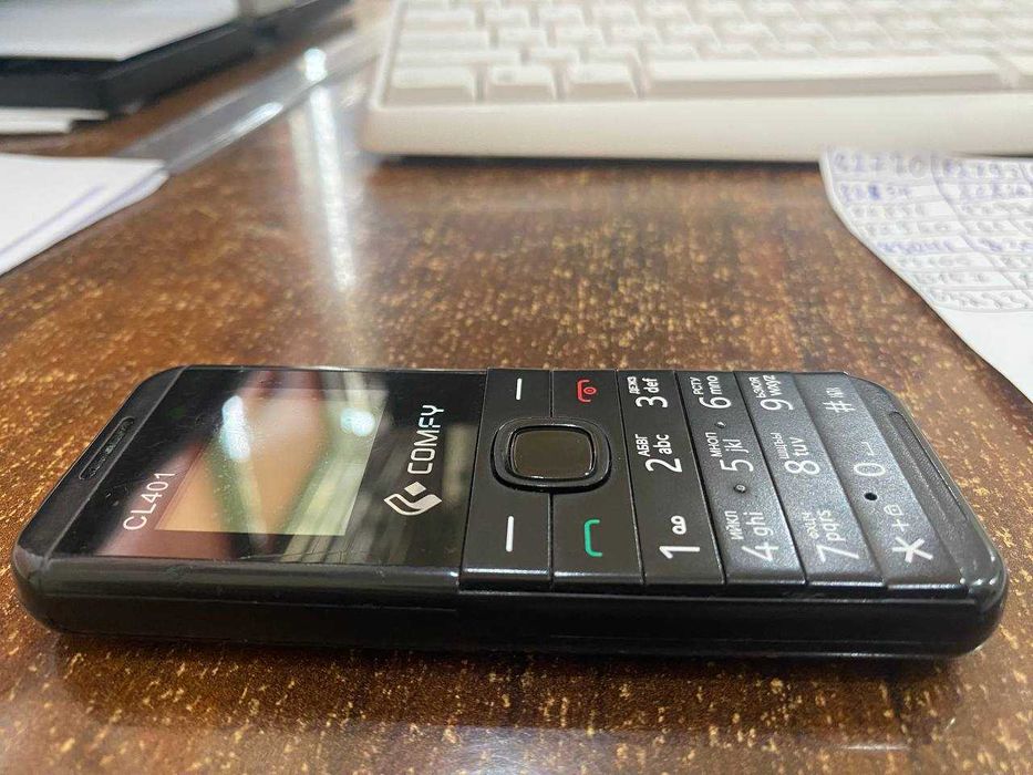 Knopkali telifon  ishlashi juda yaxshi aloqaga.Narxini telifonda.