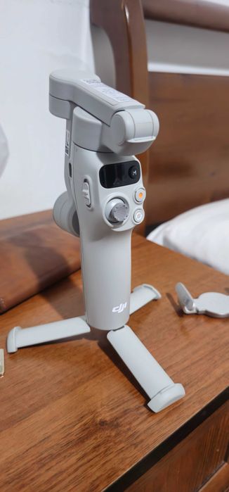 Dji osmo mobile 7 gimbal for mobile