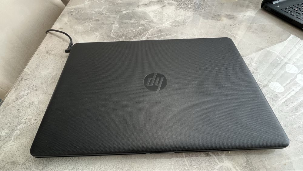 Срочно продается ноутбук HP 15-bs0xx