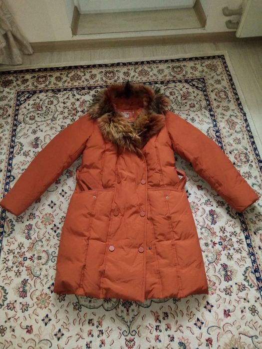 Зимняя куртка пуховик.