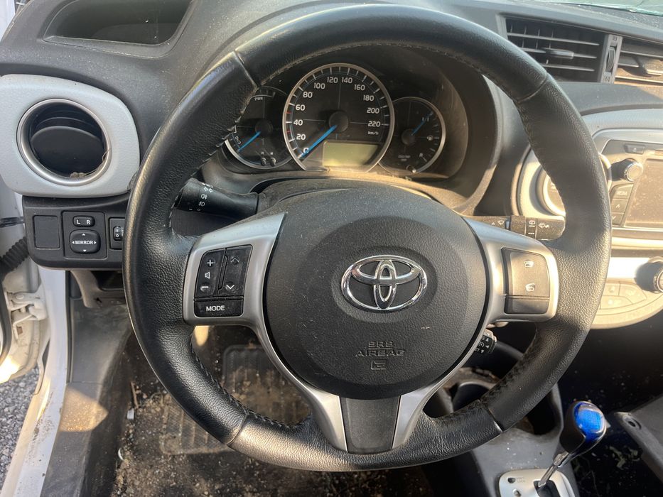 НА ЧАСТИ Toyota Yaris Hybrid 1.5