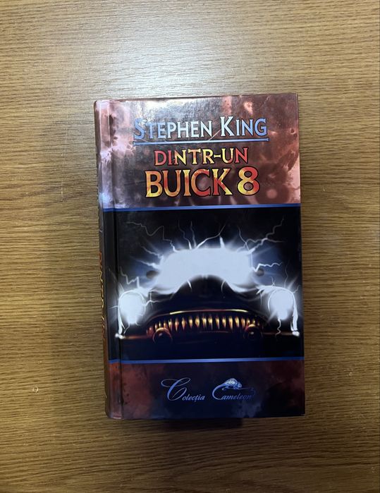Carte Dintr-un buick 8 de Stephen King