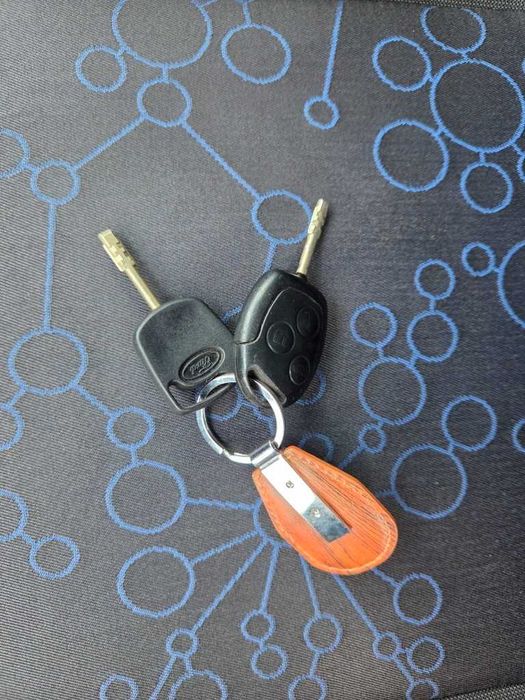 Ford Fiesta 1.3 benzină 2006 – mașină personală, îngrijită, Pantelimon