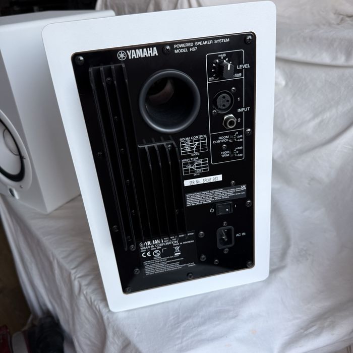 Yamaha HS7 boxe active