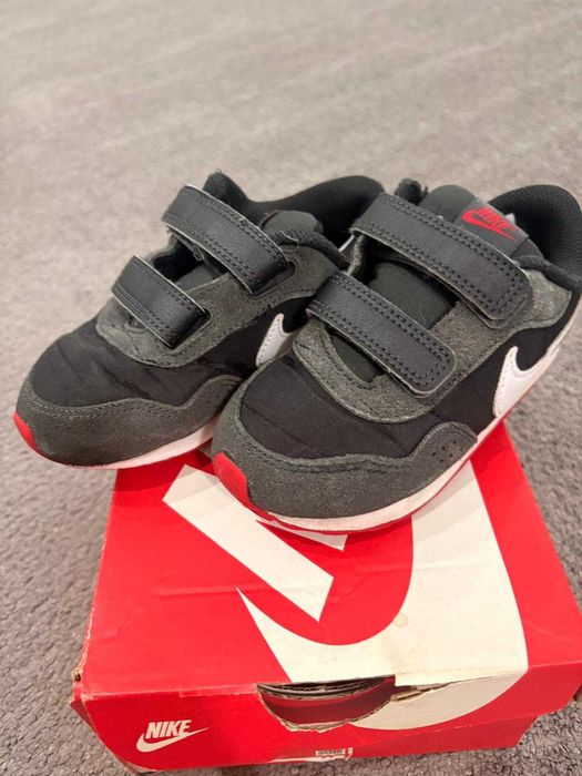 Adidasi baieti NIKE