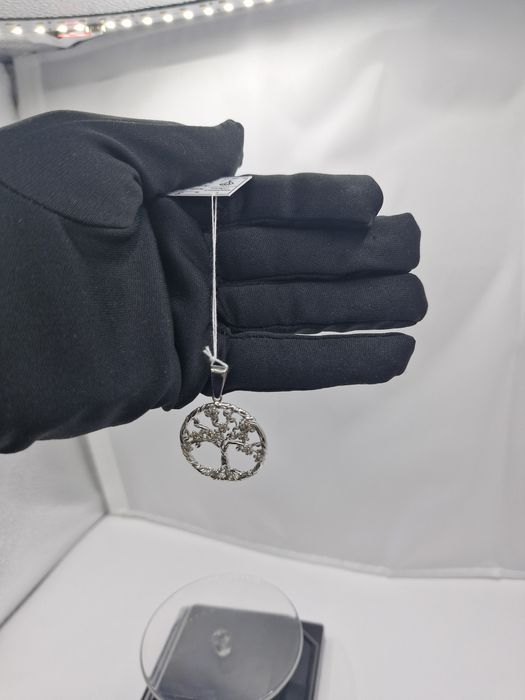 Kulon dereva jizn zolota brilant