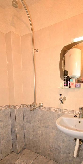 Продава се Тристаен апартамент в Перник, Изток - 98 кв.м за 1531 €/кв.м - Снимка #8