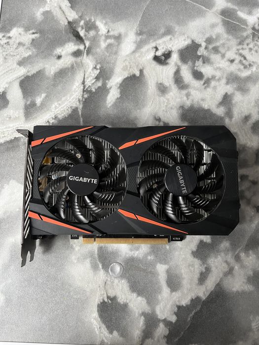 Продам видеокарту RX 550
