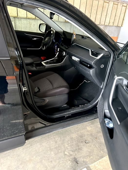 TOYOTA RAV4 2023 — imagine 5