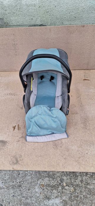 Бебешко кошче за кола