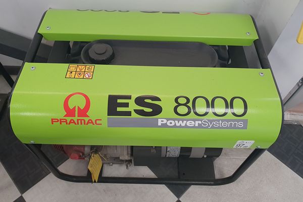 Генератори Монофазни под НАЕМ от Рентекс