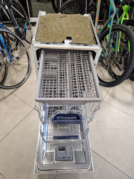 Съдомиялна 45см  за полувграждане SIEMENS