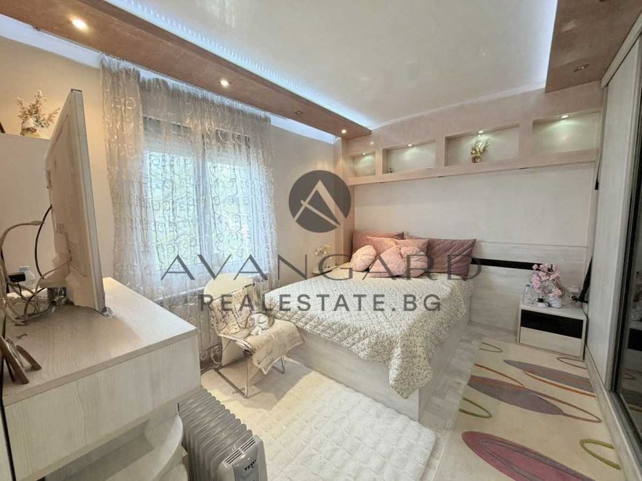 Продава се Двустаен апартамент в Пловдив, Кършияка - 60 кв.м за 1114 €/кв.м - Снимка #2