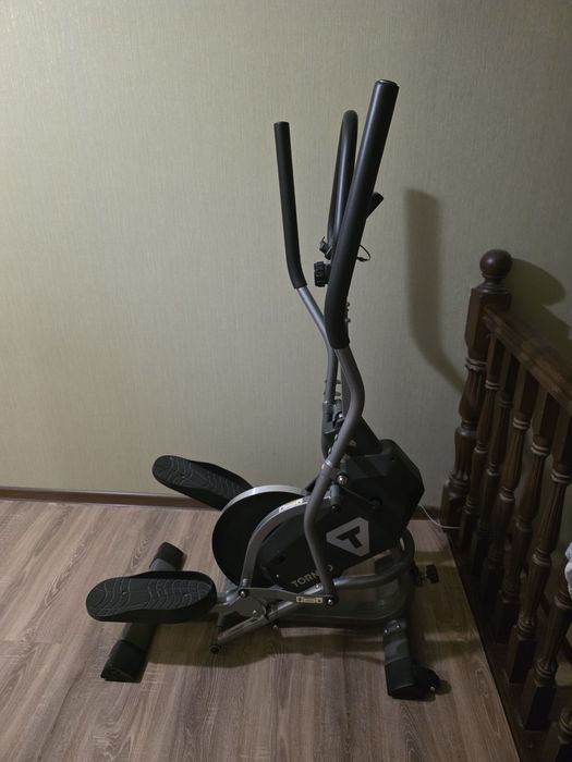 Элиптический тренажёр