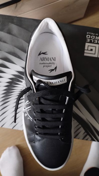 Armani Exchange  нови