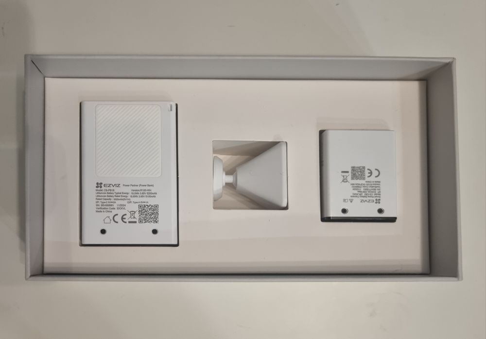 Камера EZVIZ CB2 4G Smart Home Battery Camera