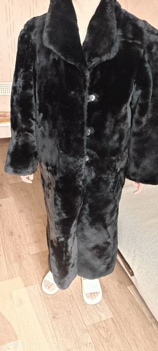 Продам цигейковую шубу