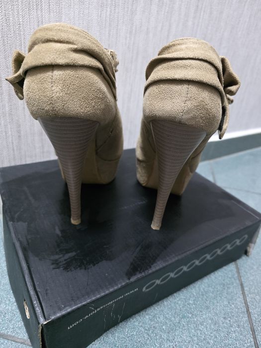 Обувки боти ботуши