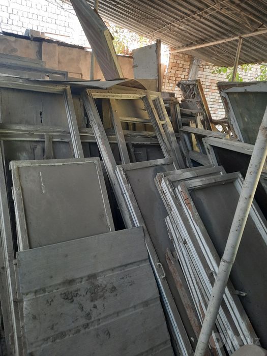 Taxta sotiladi bu 30 40 kub bor otin 10 kubcha