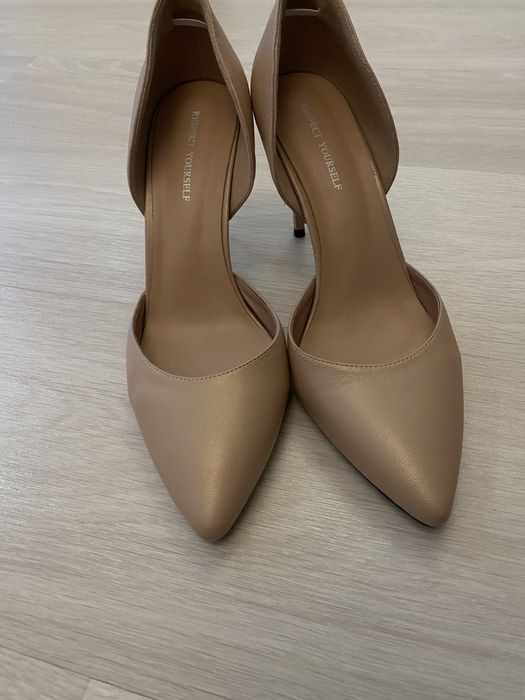 Женская обувь в отличном состоянии!