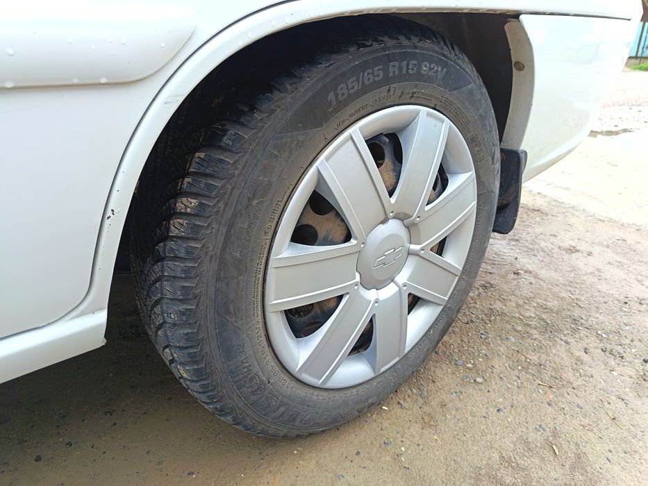 Шина в комплекте