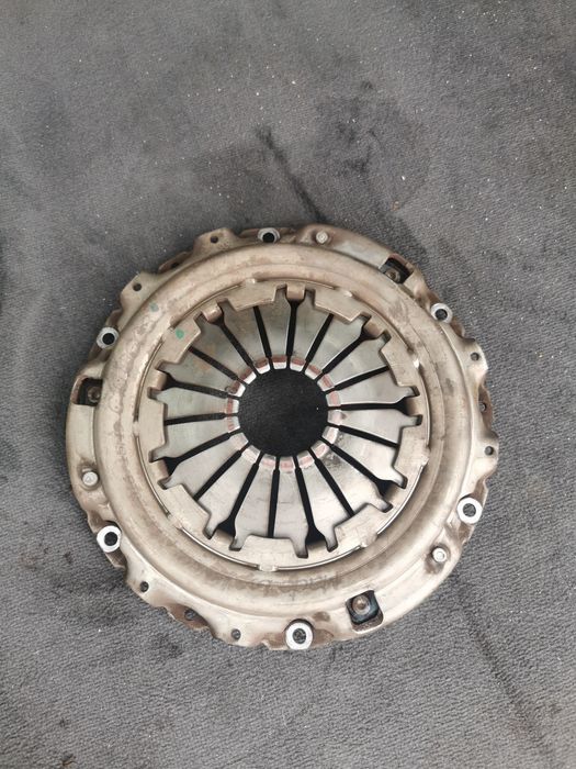 Ambreiaj Renault megane 3 motor 1.5 diesel an 2011