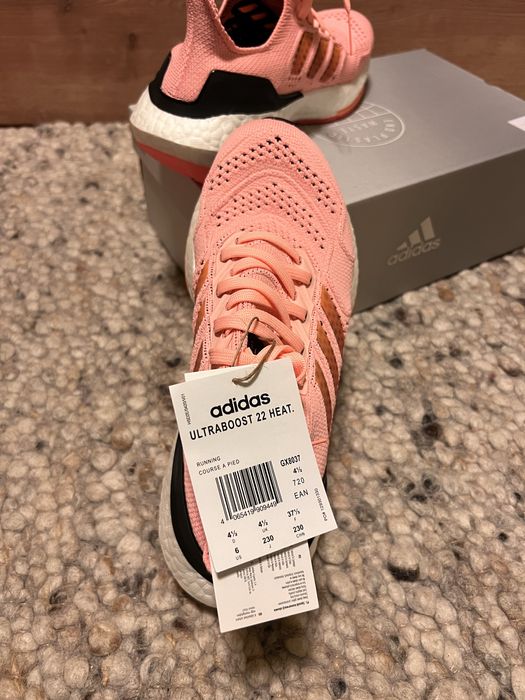 Нови маратонки Adidas heat.rdy 22 pureboost