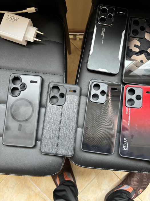 Продавам redmi note 13 pro plus 512gb 12 ram