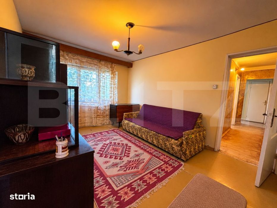 Apartament de vanzare, 3 camere, etajul 1, in Rogerius