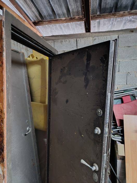 Выходной двери  200 900