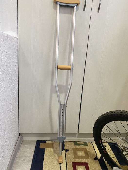 THUASNE Костыль дюраллюминиевый