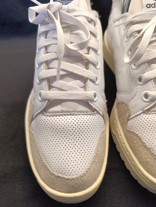 Маратонки Adidas originals