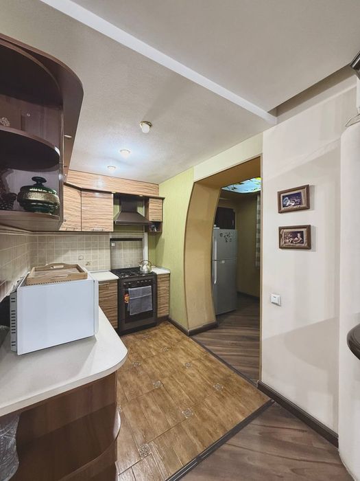 Мирабадский район ор-р Ц-7 сенат, квартира кирпич 63м² с Евроремонтом