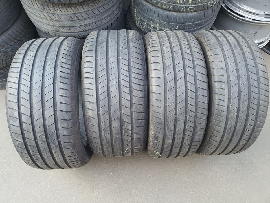 Anvelope vara X5 -G  pe 20 in doua latimi runflat