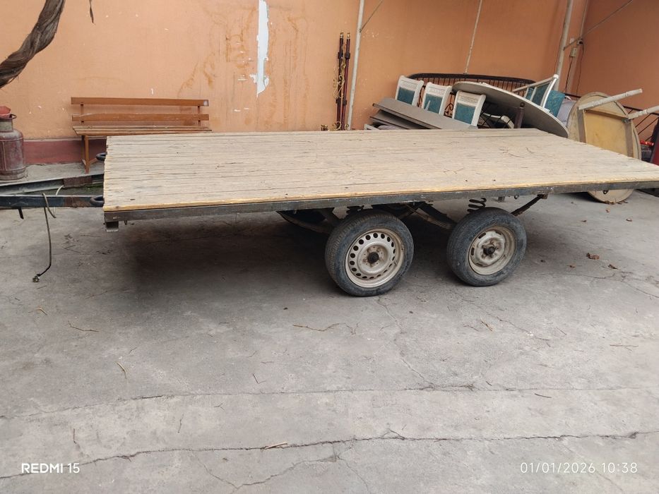 Maskvich 412 yili sotladi tirkamasi ham bor