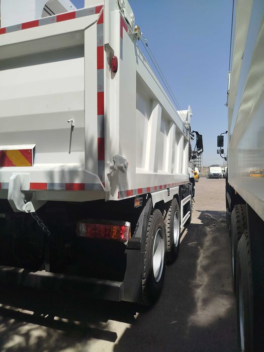 Автосамосвал SINOTRUK Homan-M7 6x4 - 15 т / 13 куб.м Sunhunk 2026 год