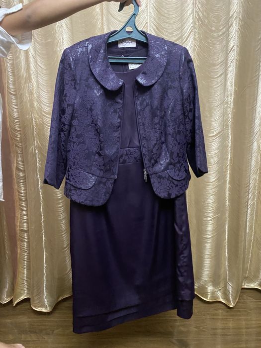 Продам костюм