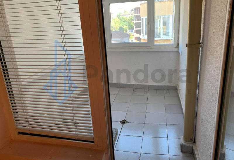 Дава се под наем Тристаен апартамент в София, Център - 84 кв.м за 480 € - Снимка #9