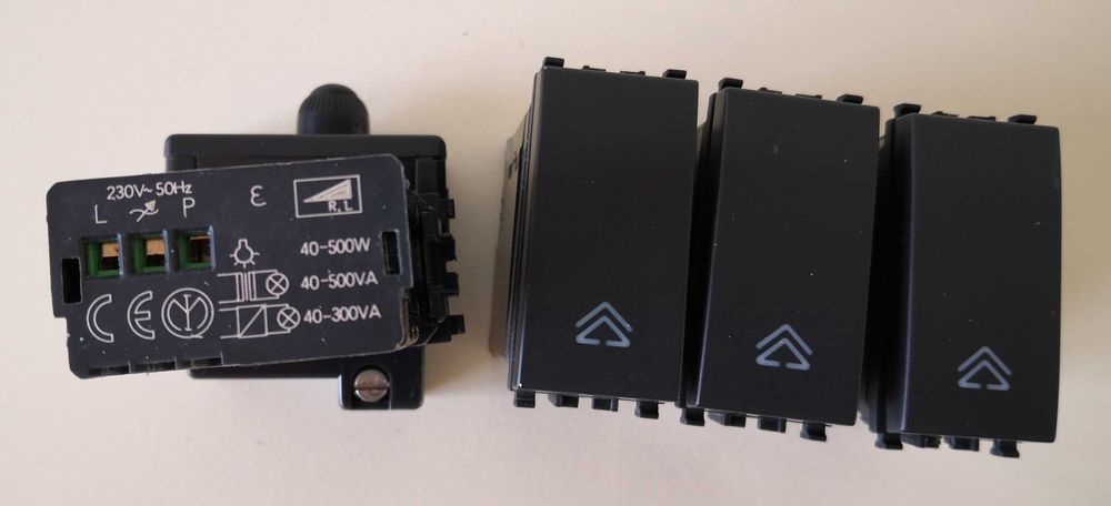 Variator tactil VIMAR EIKON 230V, 50Hz, 40-500W