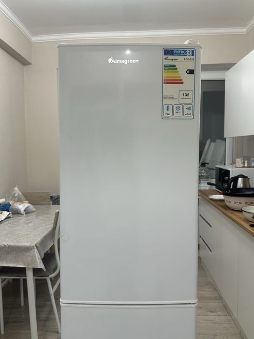 Холодильник Almagreen BCD - 228 белый