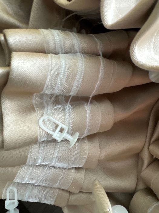 Перде - - дебело