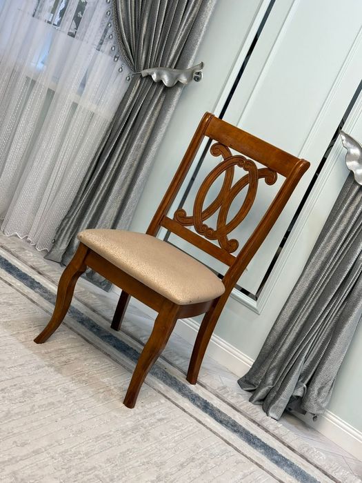 стулья из натурального дерева